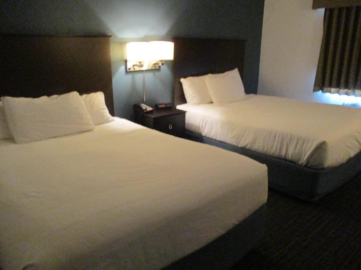 Americinn By Wyndham Hayward Bagian luar foto