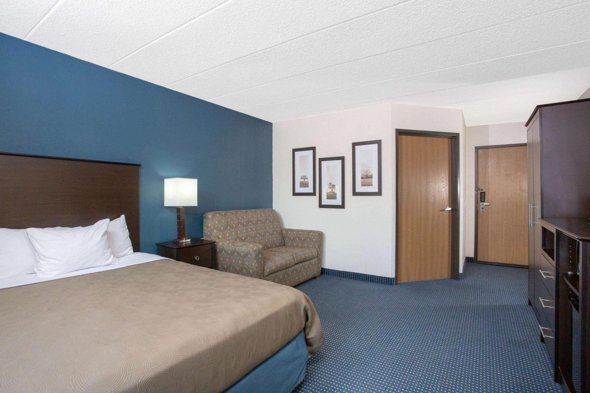 Americinn By Wyndham Hayward Bagian luar foto