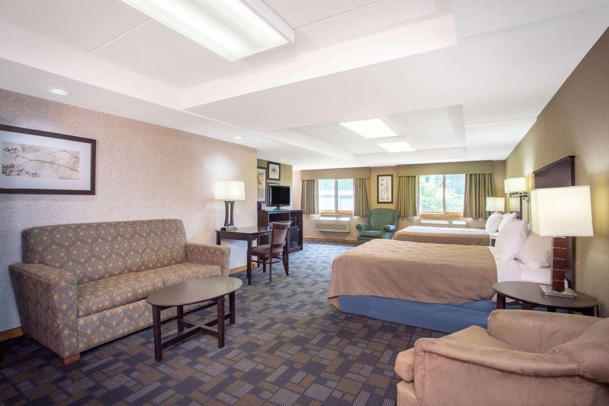 Americinn By Wyndham Hayward Bagian luar foto
