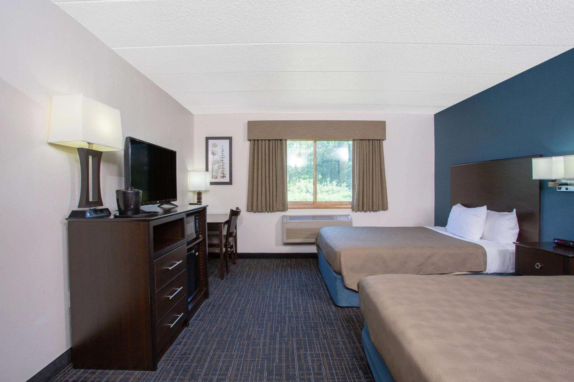 Americinn By Wyndham Hayward Bagian luar foto